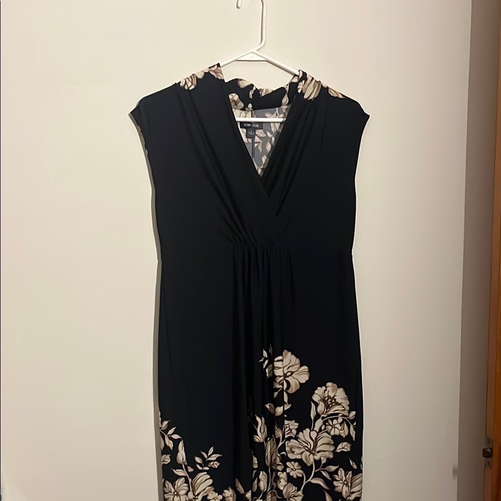 Voir Voir Black and Cream Sleeveless V-Neck Sundress